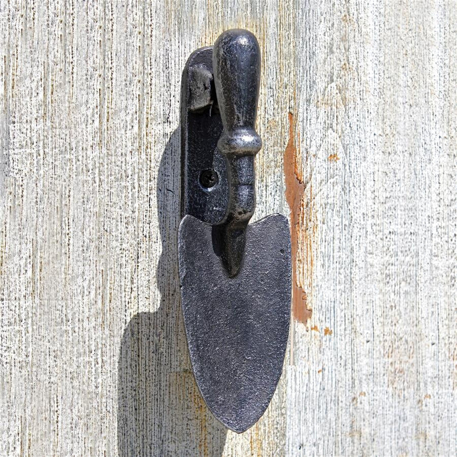 Gardening Spade Iron Door Knocker